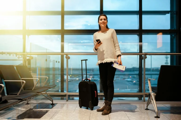 How to Reduce Bleisure Costs: The 2026 Definitive Reference